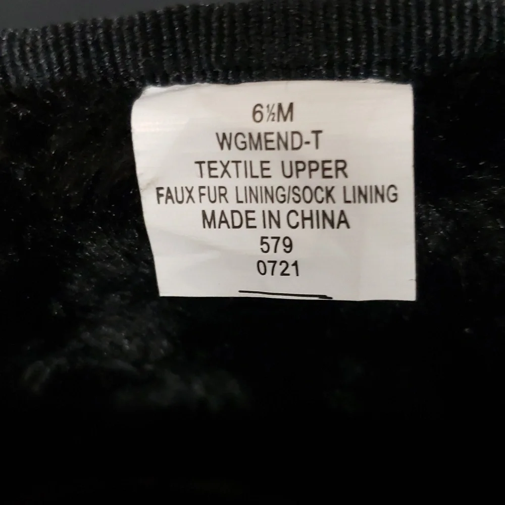 Guess NWT Black Plush Lined Ankle Booties, 6.5